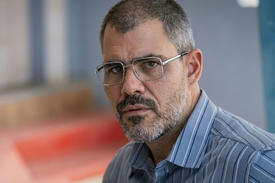 O ator foi homenageado com uma moção que defende o direito de "exaltar a paternidade, a masculinidade responsável e a instituição familiar sem submissão ao patrulhamento ideológico" - Crédito: Reprodução/TV Globo