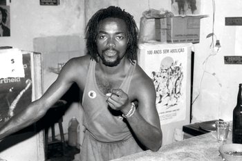Negro Relly na década de 1990: o comerciante tinha um “bar de reggae” próximo à Praia de Amaralina - CRÉDITO: RAIMUNDO MONTEIRO
