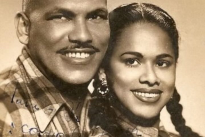 O casal Francisco dos Santos e Ana Eufrosina da Silva, que formava a dupla Cascatinha e Inhana - Crédito: Reprodução