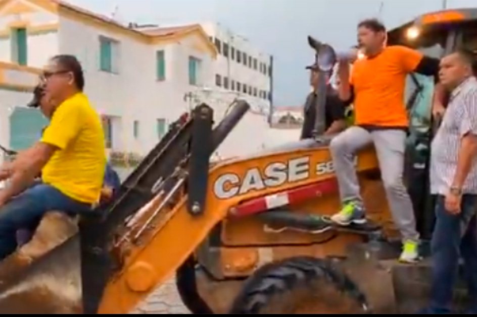 Imagem Cid Gomes é confirmado no elenco de próximo filme “Transformers”