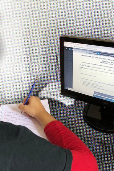 Imagem Ensino a distância, dificuldades presenciais