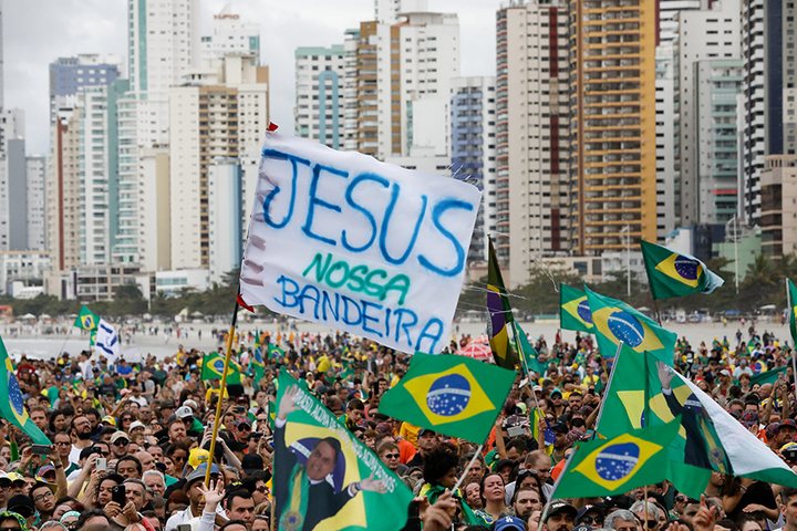 Imagem Religião e desinformação no centro da campanha eleitoral
