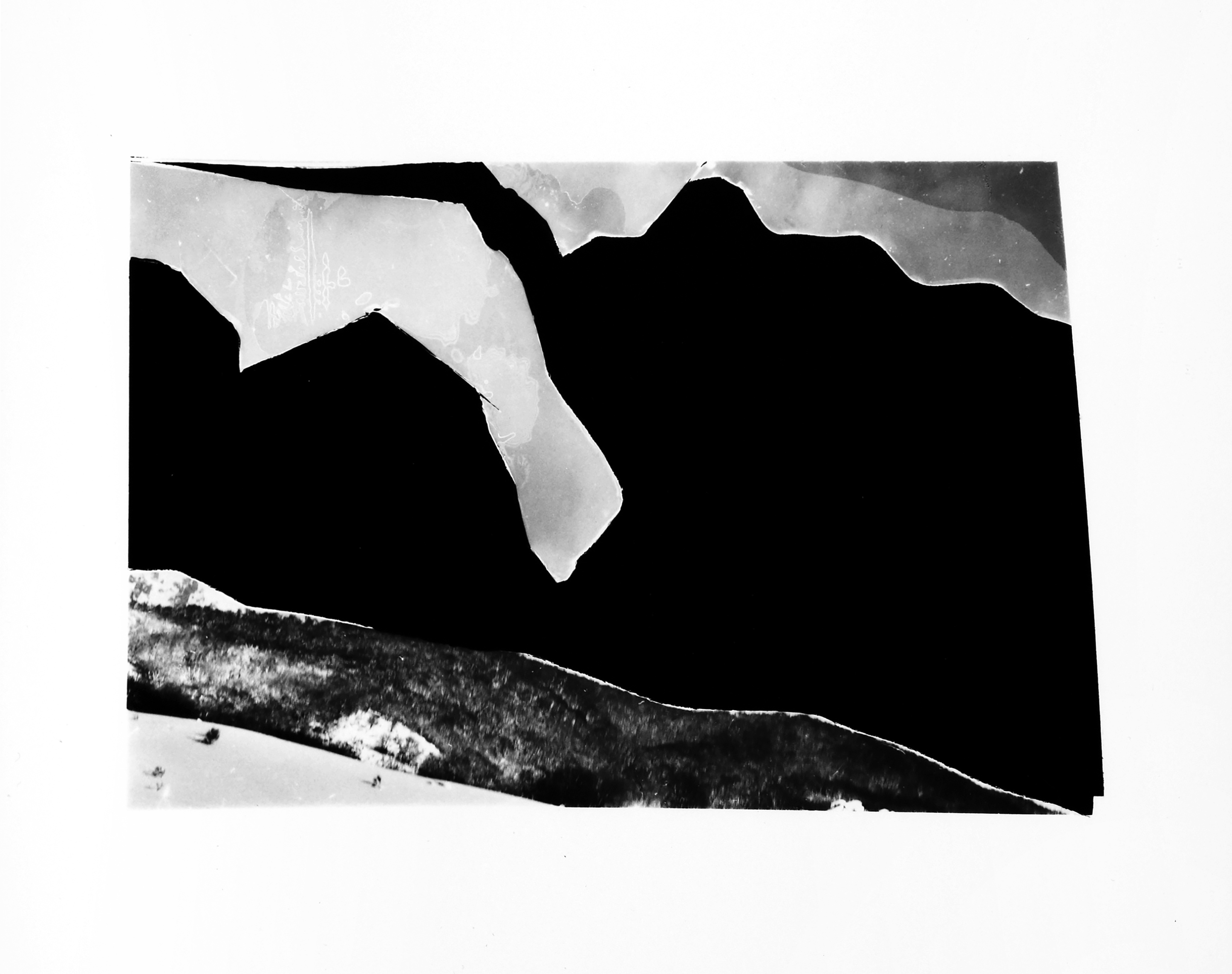 Geraldo de Barros da série SOBRAS 1996 - 1998 / 2024 Fotografia em gelatina e prata sobre papel fibra Edição contemporânea Instituto Moreira Salles - 2024 Geraldo de Barros © Fabiana de Barros/ Instituto Moreira Salles